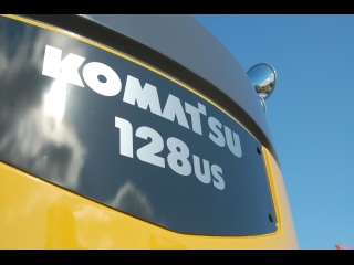 AFTER >: Excavator Komatsu PC128 US